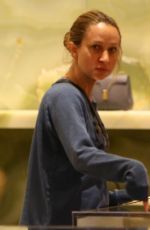 JENNIFER MEYER Shopping on Rodeo Drive in Beverly Hills 12/21/2018