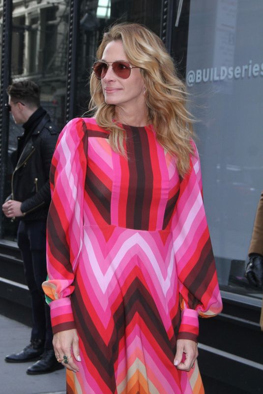 JULIA ROBERTS at AOL Build Series in New York 12/03/2018