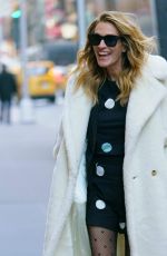 JULIA ROBERTS Out in New York 12/04/2018