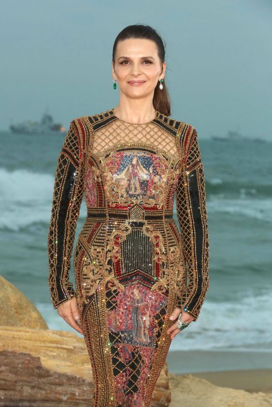 JULIETTE BINOCHE at 1st Haian International Film Festival Closing Ceremony in Sanya 12/16/2018