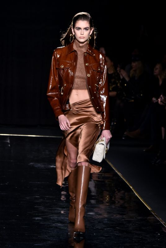 KAIA GERBER at Versace Pre-fall 2019 Runway Show in New York 12/02/2018