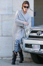 KATE BECKINSALE Has a Vehicle Accident in Los Angeles 11/30/2018