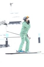 KATE HUDSON Out on Slopes in Aspen 12/30/2018