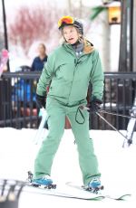 KATE HUDSON Out on Slopes in Aspen 12/30/2018
