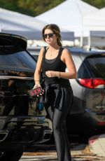 KATHERINE SCHWARZENEGGER at a Farmers Market in Brentwood 12/16/2018