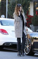 KATHERINE SCHWARZENEGGER Shopping at Veronica Beard in West Hollywood 12/29/2018