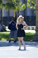 KATHERYN WINNICK Out and About in Buenos Aires 12/09/2018