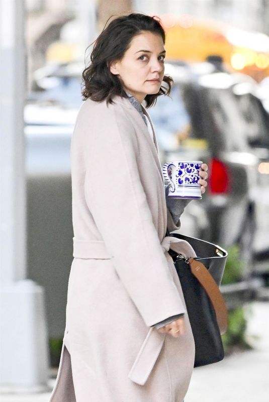 KATIE HOLMES Out and About in New York 12/11/2018