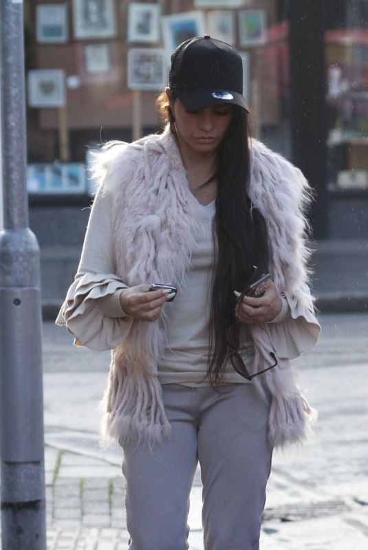 KATIE PRICE Out and About in Worthington 12/19/2018