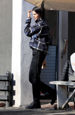 KENDALL JENNER Leaves Alfred