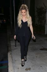 KHLOE KARDASHIAN Night Out in Thousand Oaks 11/23/2018