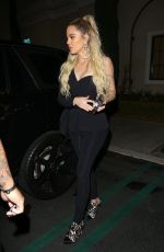 KHLOE KARDASHIAN Night Out in Thousand Oaks 11/23/2018