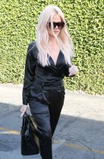 KHLOE KARDASHIAN Out in Los Angeles 12/19/2018