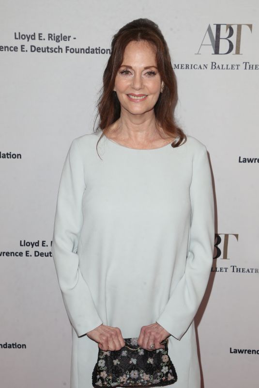 LESLEY ANN WARREN at American Ballet Theatre’s Holiday Benefit in Beverly Hills 12/17/2018