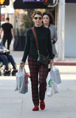 LORI LOUGLHIN Shopping at Rite Aid in Beverly Hills 12/18/2018