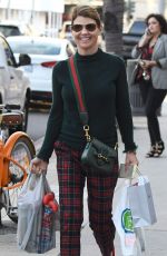 LORI LOUGLHIN Shopping at Rite Aid in Beverly Hills 12/18/2018
