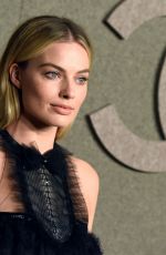 MARGOT ROBBIE at Chanel Metiers D