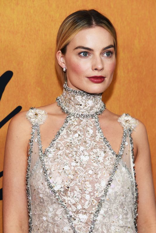 MARGOT ROBBIE at Mary Queen of Scots Premiere in New York 12/04/2018