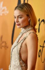MARGOT ROBBIE at Mary Queen of Scots Premiere in New York 12/04/2018