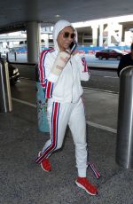 MELANIE BROWN at LAX Airpost After Fracturing Two Ribs 12/21/2018