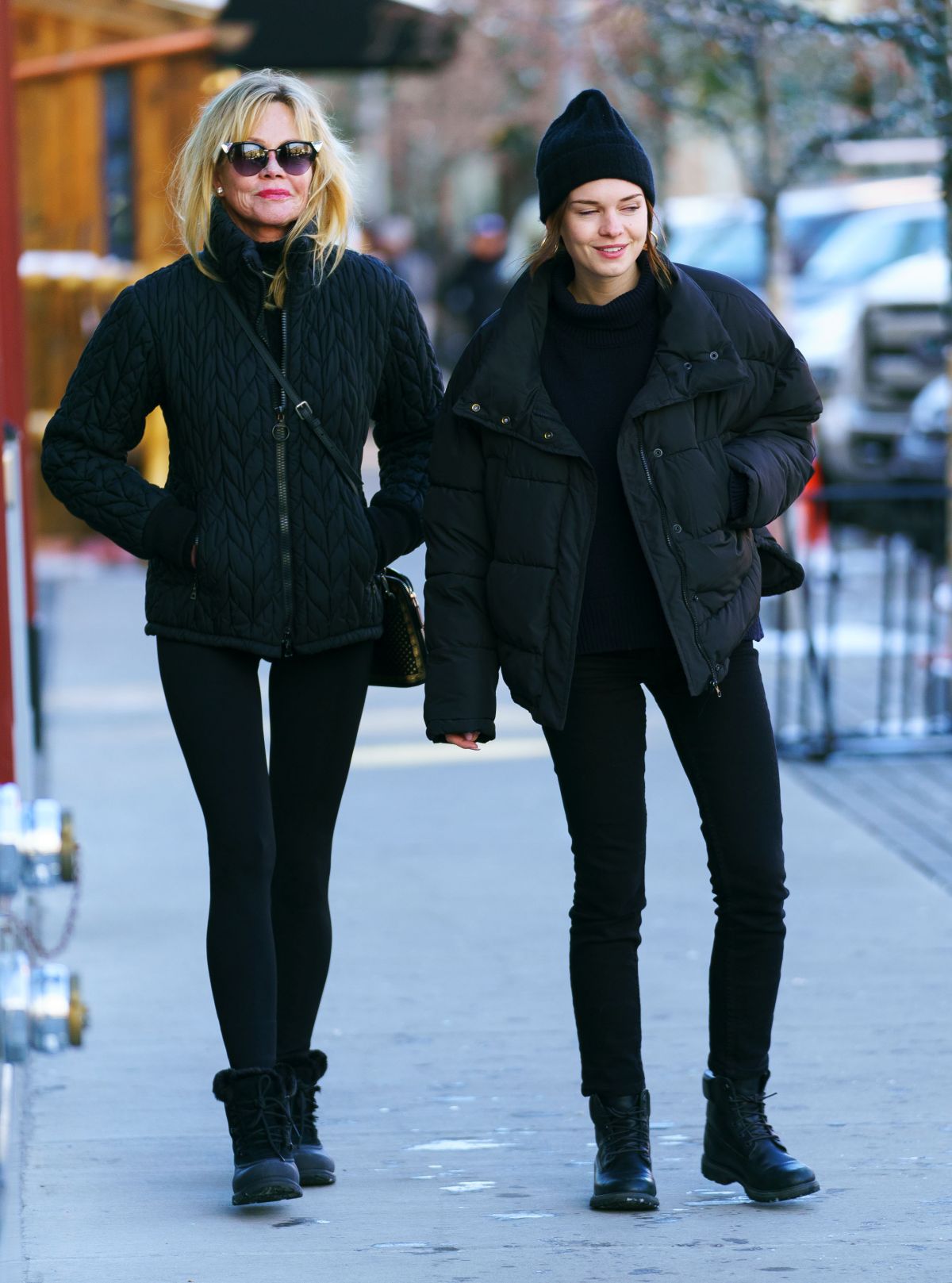 melanie-griffith-and-stella-banderas-out-in-aspen-12-23-2018-hawtcelebs
