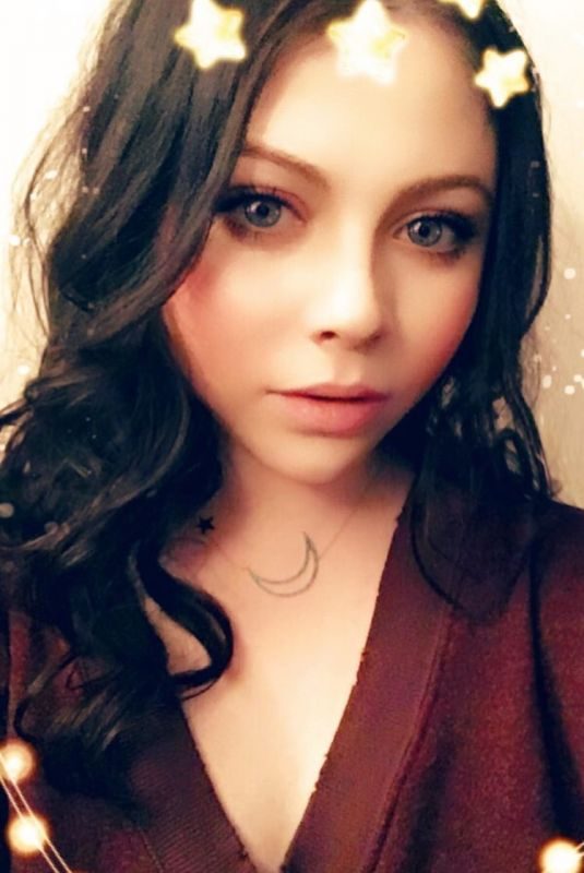 MICHELLE TRACHTENBERG – Instagram Pictures 12/29/2018