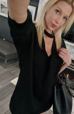 MIRIAM MCDONALD - Instagram Pictures, December 2018
