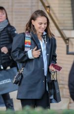 NATALIE PORTMAN Shopping at Barneys New York in Beverly Hills 12/06/2018