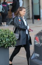 NATALIE PORTMAN Shopping at Barneys New York in Beverly Hills 12/06/2018