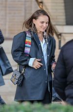 NATALIE PORTMAN Shopping at Barneys New York in Beverly Hills 12/06/2018