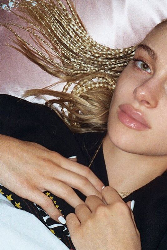 NICOLA PELTZ - Instagram Pictures, December 2018