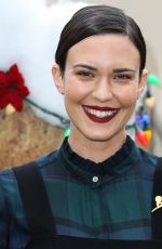 ODETTE ANNABLE at Brooks Brothers Annual Holiday Celebration 12/09/2018