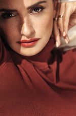 PENELOPE CRUZ in Grazia Magazine, France December 2018