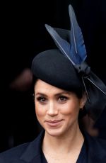 Pregnant MEGHAN MARKLE at Christmas Day Church Service in King