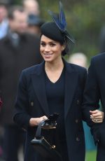 Pregnant MEGHAN MARKLE at Christmas Day Church Service in King