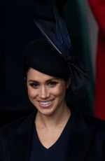 Pregnant MEGHAN MARKLE at Christmas Day Church Service in King