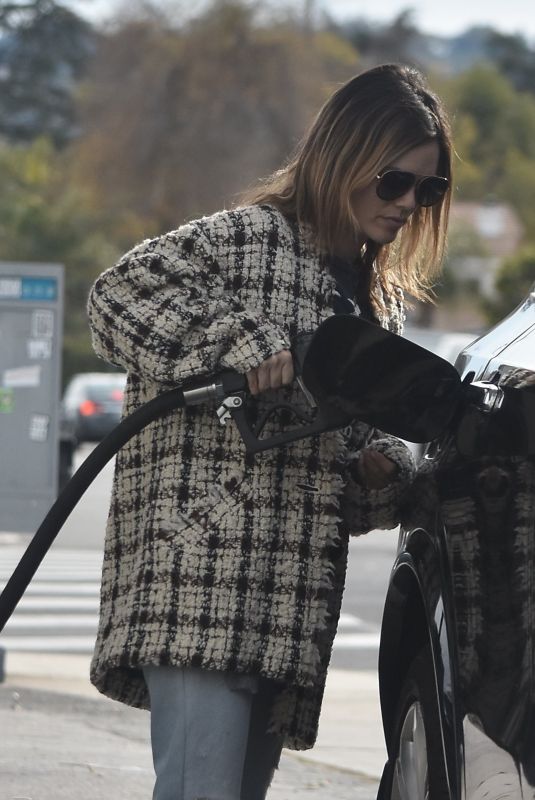 RACHEL BILSON at a Gas Station in Sherman Oaks 12/09/2019