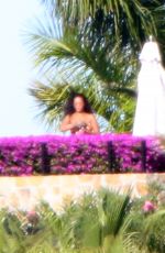 RIHANNA on Vacation in Los Cabos 12/18/2018