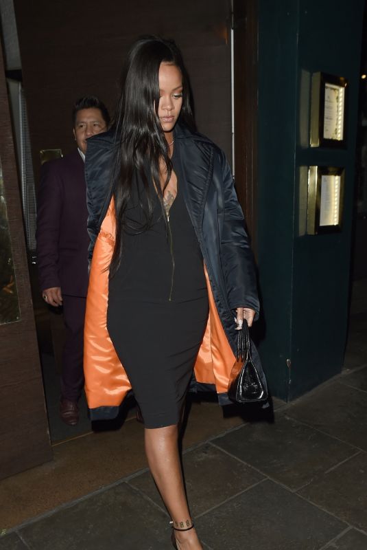 RIHANNA Out for Dinner at Ours Restaurant in London 12/28/2018