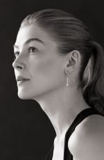 ROSAMUND PIKE in Offcamera Magazine, November 2018