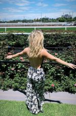 SAMMI HANRATTY - Instagram Pictures December 2018