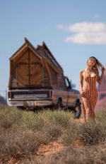 SARA JEAN UNDERWOOD - Instagram Pictures, December 2018