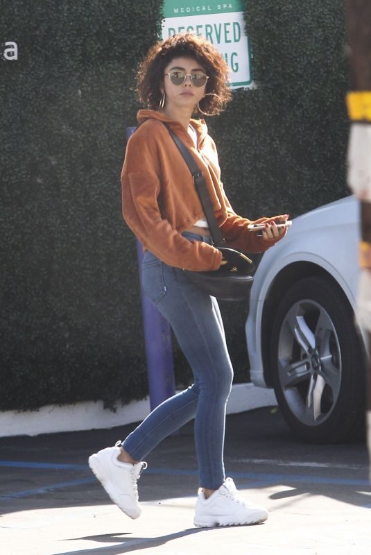 SARAH HYLAND Leaves Medical Spa in Santa Monica 12/21/2018