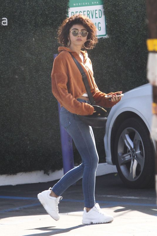 SARAH HYLAND Leaves Medical Spa in Santa Monica 12/21/2018