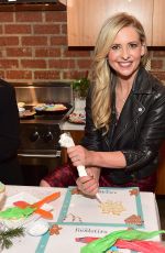 SARAH MICHELLE GELLAR at Hholiday Cookie Party Benefiting Alliance of Moms & Raising Foodie in Los Angeles 12/12/2018