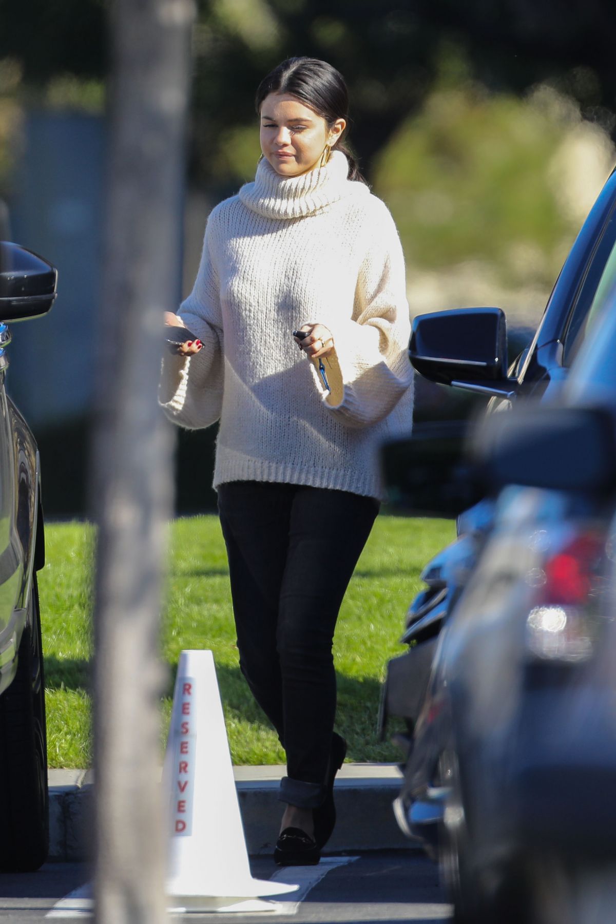 SELENA GOMEZ at Sunday Church Services in Los Angeles 12/30/2018 ...