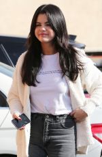SELENA GOMEZ Out for Lunch in Los Angeles 12/23/2018
