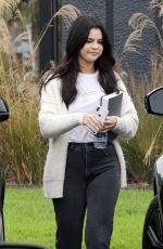 SELENA GOMEZ Out for Lunch in Los Angeles 12/23/2018
