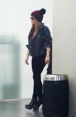 SHAKIRA Arrives at Aiport in Barcelona 12/23/2018