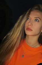 SOPHIA DIAMOND - Instagram Pictures 12/23/2018